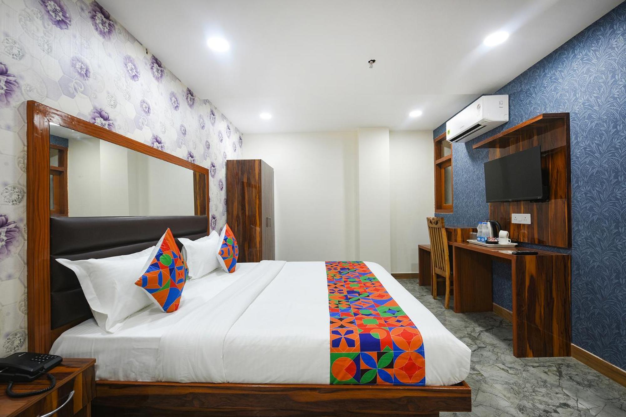 Fabhotel Mona Continental - Nr Laxmi Nagar It Hub Nueva Delhi Exterior foto